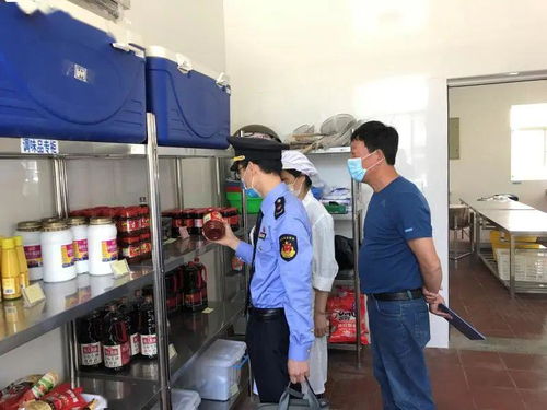 新河市場監(jiān)管所全面推進轄區(qū)夏季餐飲服務(wù)食品安全監(jiān)管工作